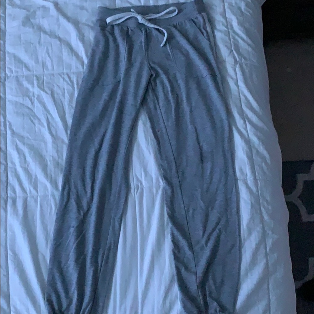 GREY SONOMA SWEATPANTS WHITE WHITE STRIPES